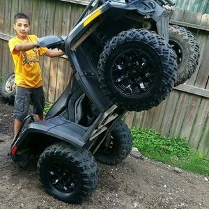 Meet your Posher, Damian